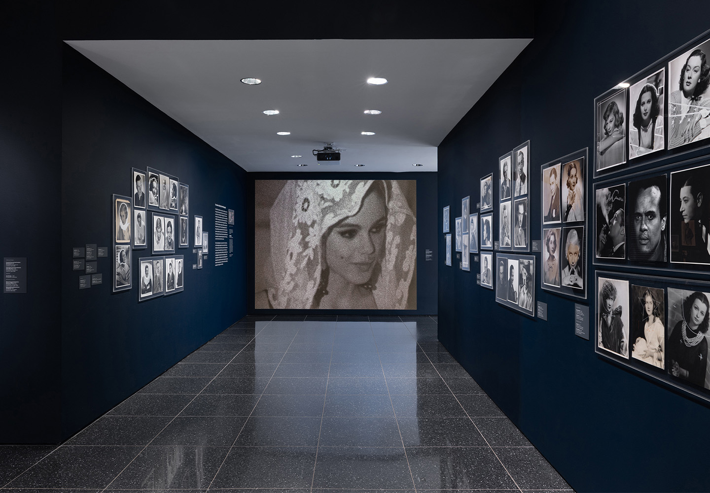 Face Value: Celebrity Press Photography